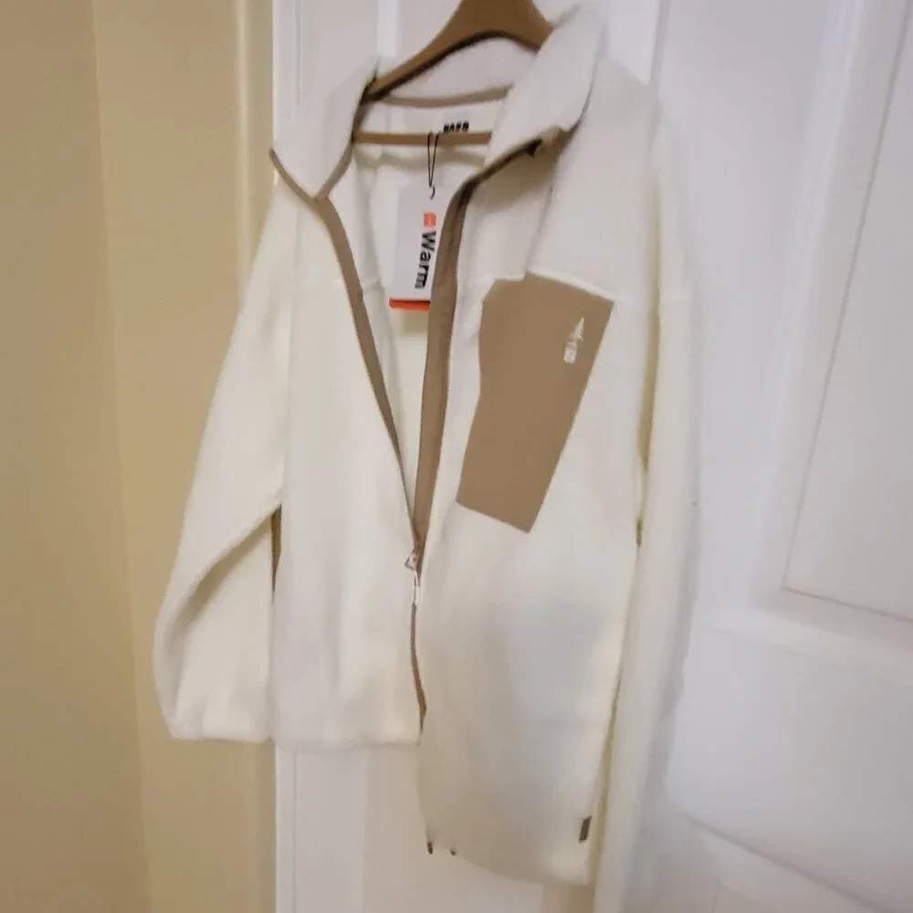Women's Bass outdoor lightweight jacket Cream/Tan SIZE:  MEDIUM NWT - Picture 2 of 10